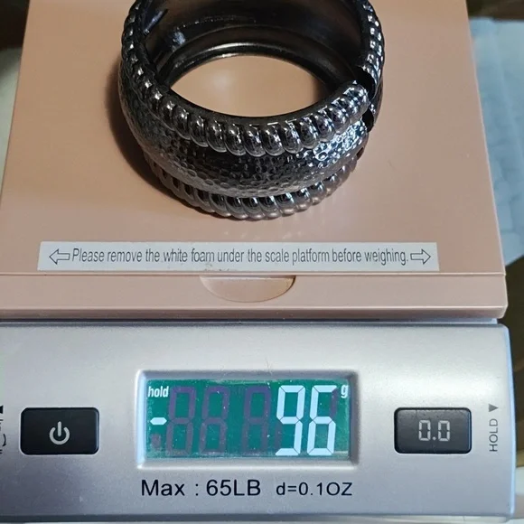 VINTAGE HAMMERED DARK GUNMETAL WIDE CUFF HINGED 7 3/4" BRACELET - Picture 9 of 9